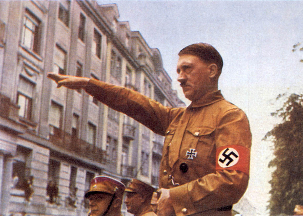 Adofl Hitler-17